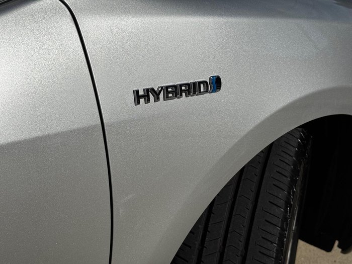 2014 Toyota Camry Hybrid H AVV50R Silver Pearl