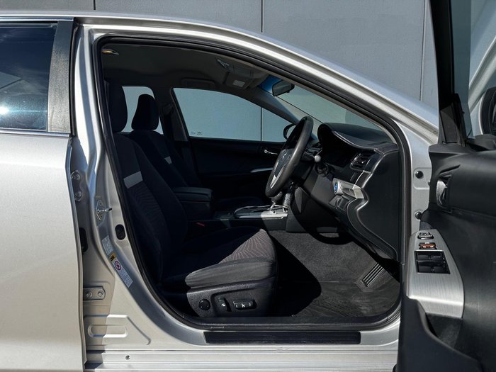 2014 Toyota Camry Hybrid H AVV50R Silver Pearl