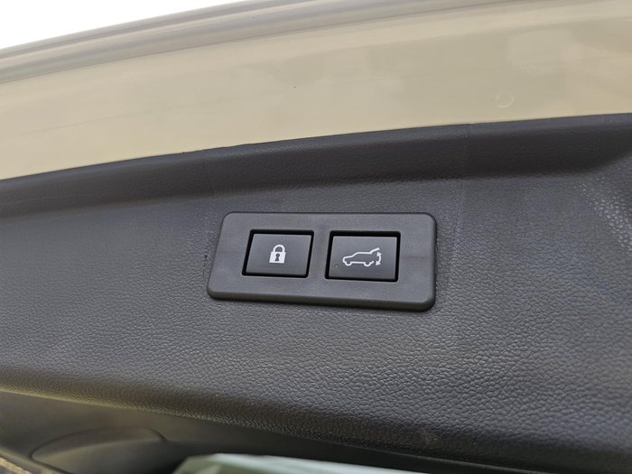 2025 Subaru Outback AWD Touring XT 6GEN MY25 AWD Crystal White