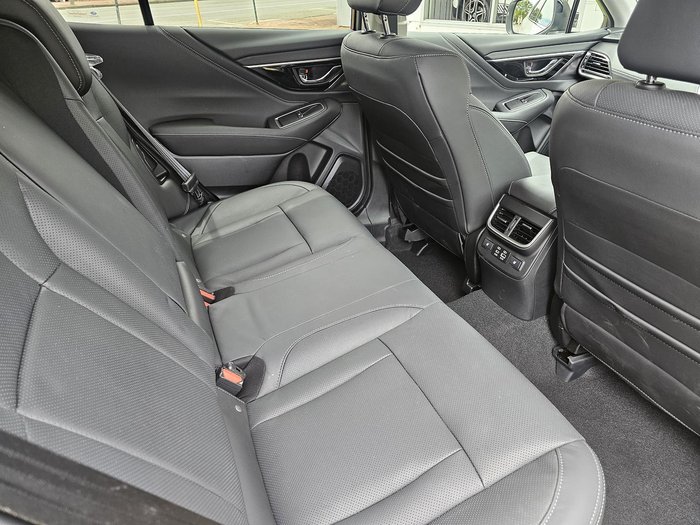 2025 Subaru Outback AWD Touring XT 6GEN MY25 AWD Crystal White