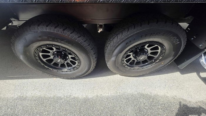 2026 Supreme 2000_R_K1e1_T Classic Tourer 2000