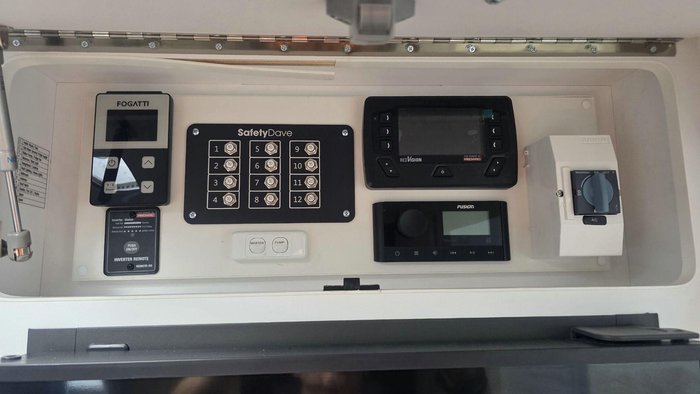 2026 Supreme 2000_R_K1e1_T Classic Tourer 2000