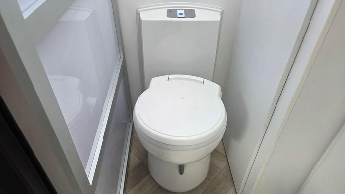 2026 Supreme 2000_R_K1e1_T Classic Tourer 2000