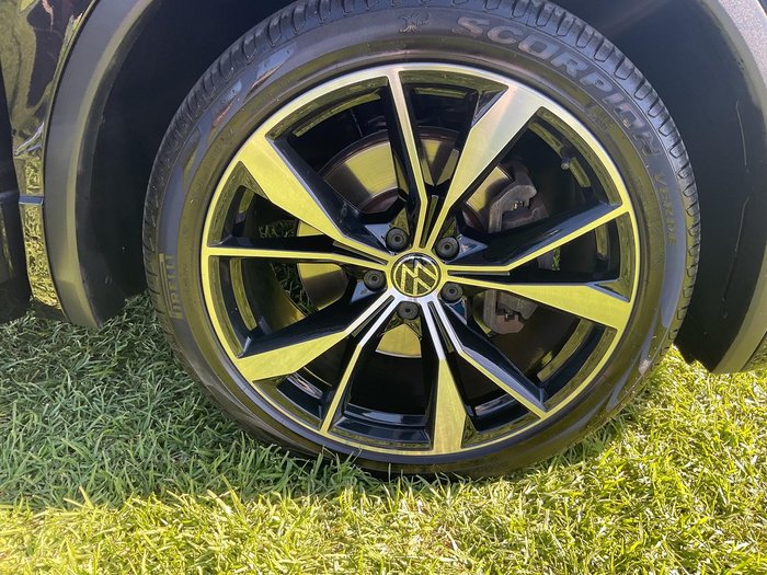 2021 Volkswagen Tiguan 162TSI R-Line