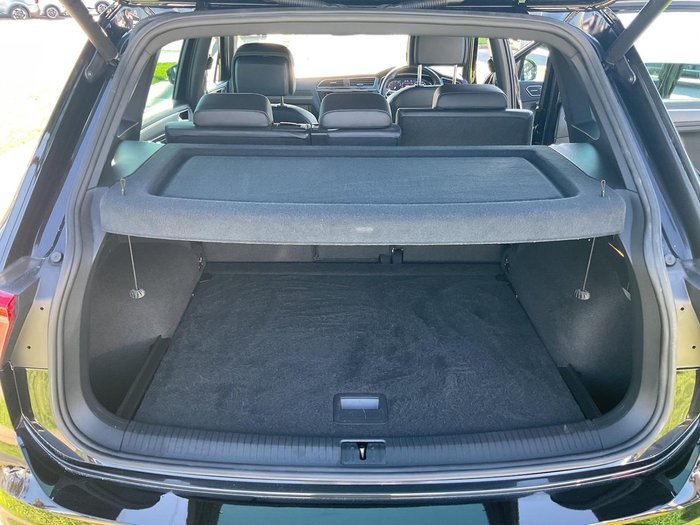 2021 Volkswagen Tiguan 162TSI R-Line