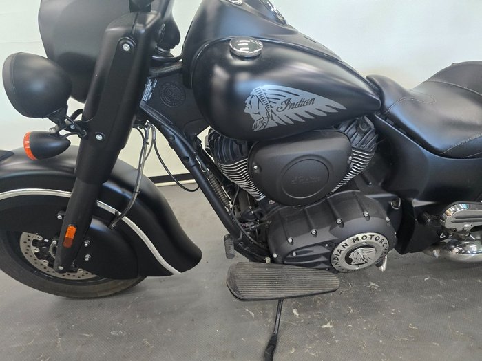 2015 INDIAN CHIEF DARK HORSE Black
