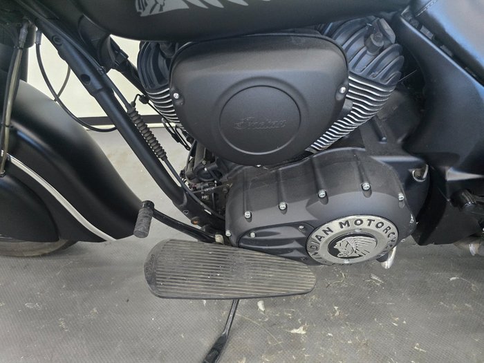 2015 INDIAN CHIEF DARK HORSE Black