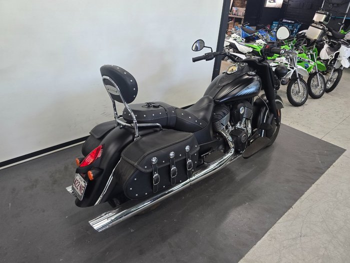 2015 INDIAN CHIEF DARK HORSE Black
