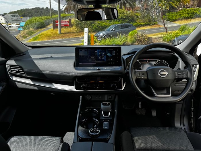 2026 Nissan X-TRAIL ST