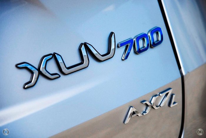 2025 Mahindra XUV700 AX7L Dazzling Silver