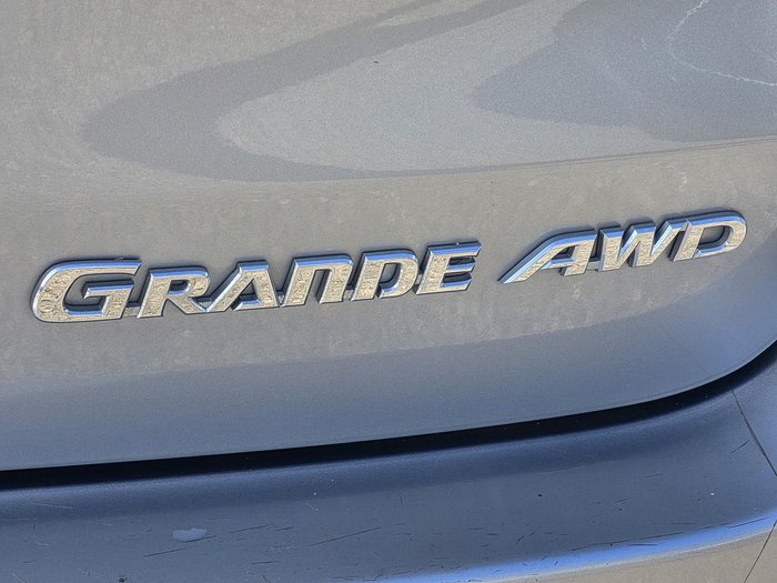 2015 Toyota Kluger Grande