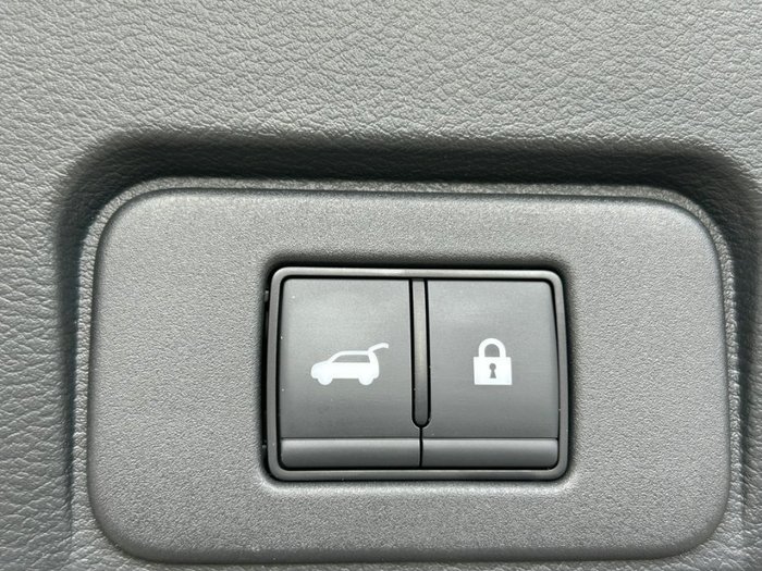 2025 Nissan X-TRAIL TI