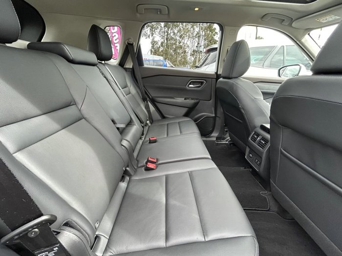 2025 Nissan X-TRAIL TI