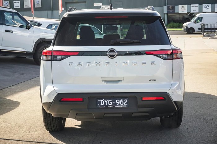 2024 Nissan Pathfinder Ti