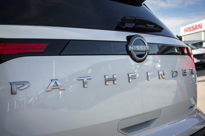 2024 Nissan Pathfinder Ti