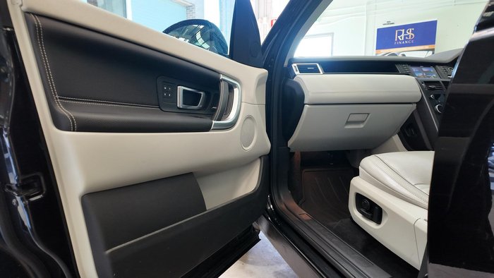 2016 Land Rover Discovery Sport SD4 HSE L550 MY16.5 4X4 Constant Santorini Black