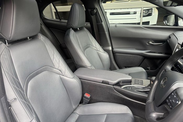 2023 Lexus UX 250h Luxury