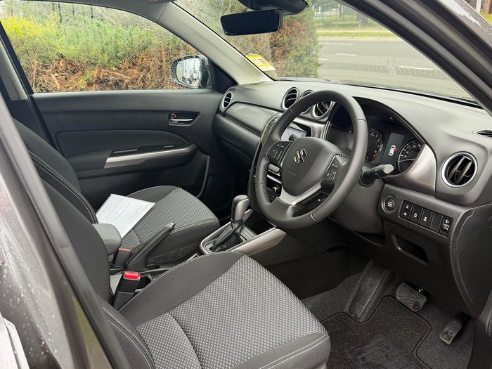 2026 Suzuki Vitara Turbo Hybrid LY Series II Titan Dark Grey