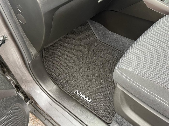 2026 Suzuki Vitara Turbo Hybrid LY Series II Titan Dark Grey
