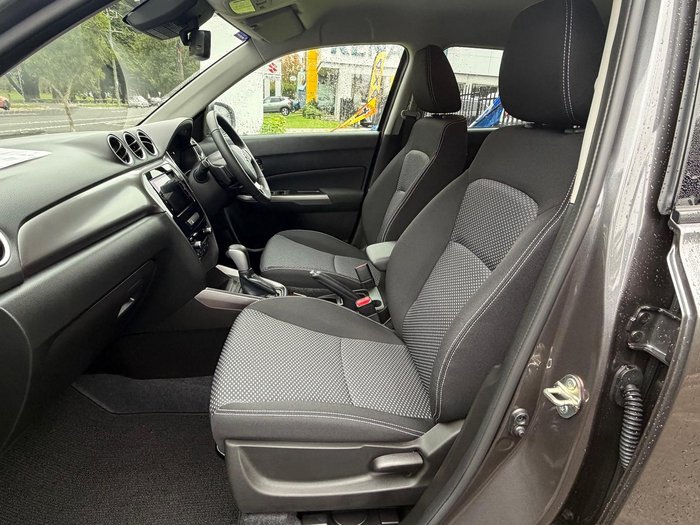 2026 Suzuki Vitara Turbo Hybrid LY Series II Titan Dark Grey