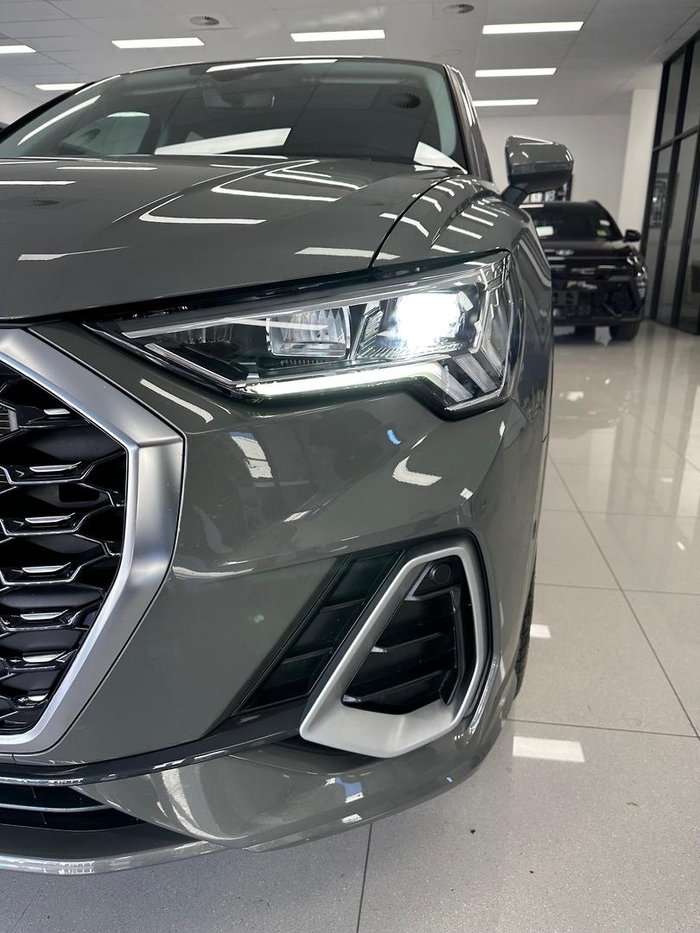 2022 Audi Q3 35 TFSI S line