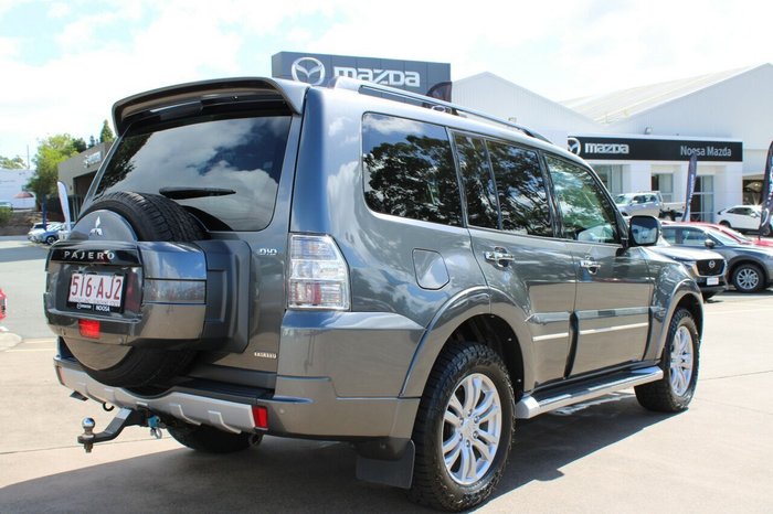 2013 Mitsubishi Pajero