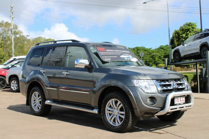 2013 Mitsubishi Pajero