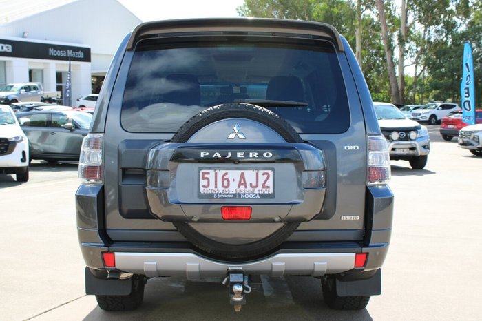 2013 Mitsubishi Pajero