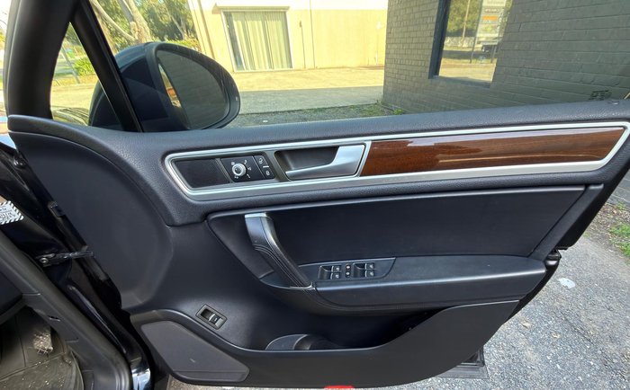 2015 Volkswagen Touareg V6 TDI 7P MY15 Four Wheel Drive Deep Black