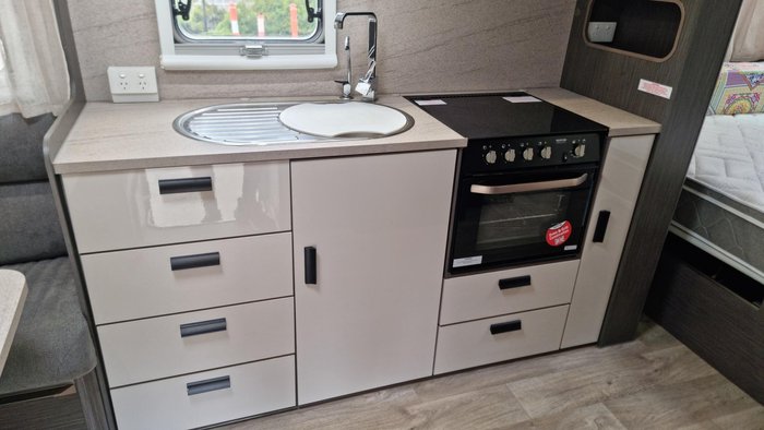 2021 Jayco Journey Outback 21.66-3 Ob