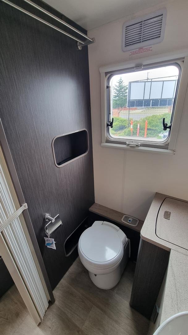 2021 Jayco Journey Outback 21.66-3 Ob