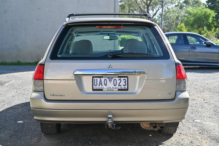 2004 Mitsubishi Verada Ei KW Gold