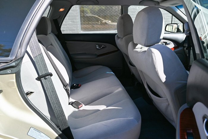 2004 Mitsubishi Verada Ei KW Gold