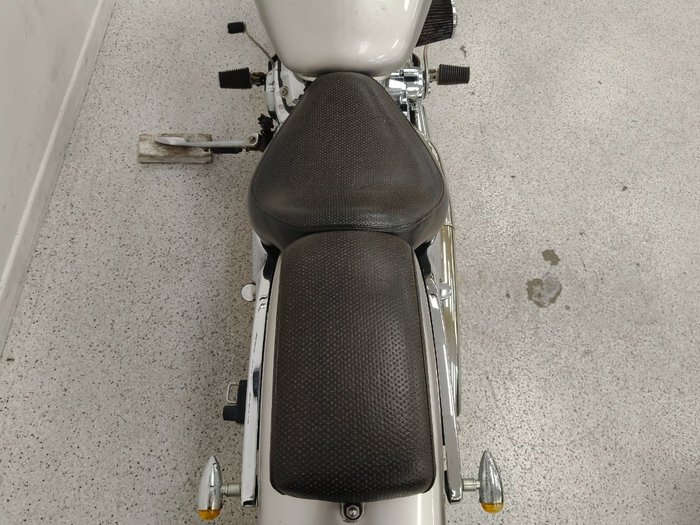 2013 YAMAHA XVS650 V-STAR CUSTOM Silver