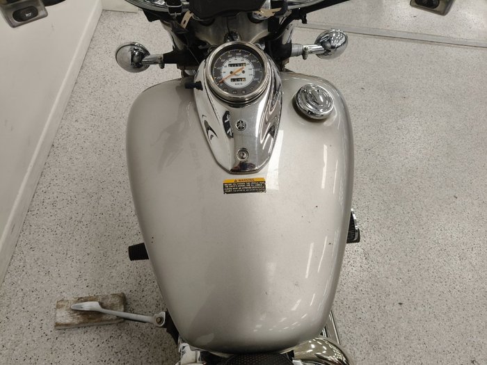 2013 YAMAHA XVS650 V-STAR CUSTOM Silver