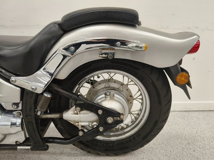 2013 YAMAHA XVS650 V-STAR CUSTOM Silver