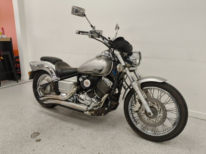 2013 YAMAHA XVS650 V-STAR CUSTOM Silver