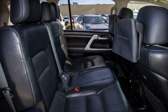 2020 Toyota Landcruiser Sahara