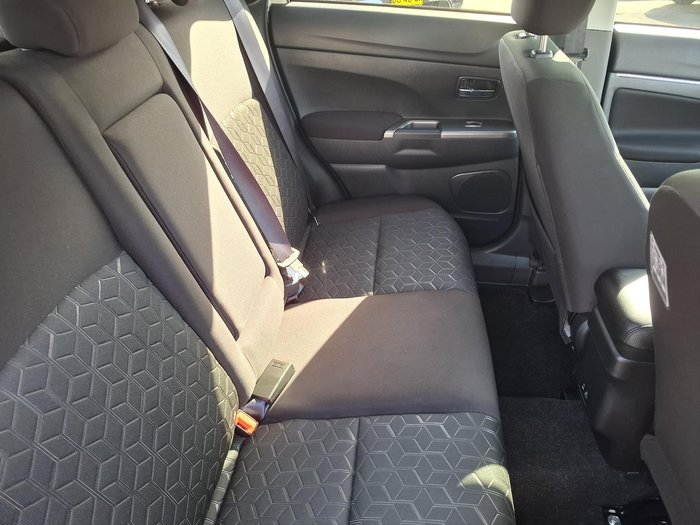 2024 Mitsubishi ASX LS