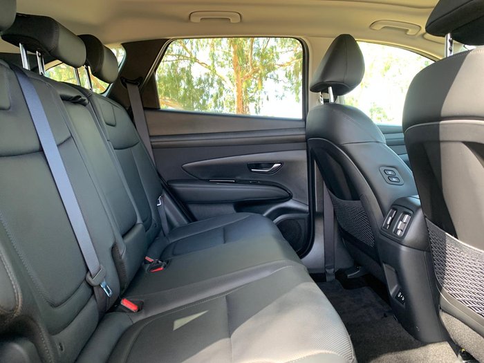 2025 Hyundai Tucson Hybrid Premium