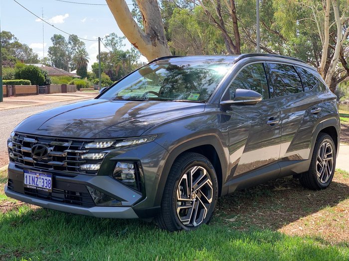 2025 Hyundai Tucson Hybrid Premium