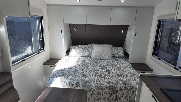 2025 Urban Caravans Tuff-X 17'10