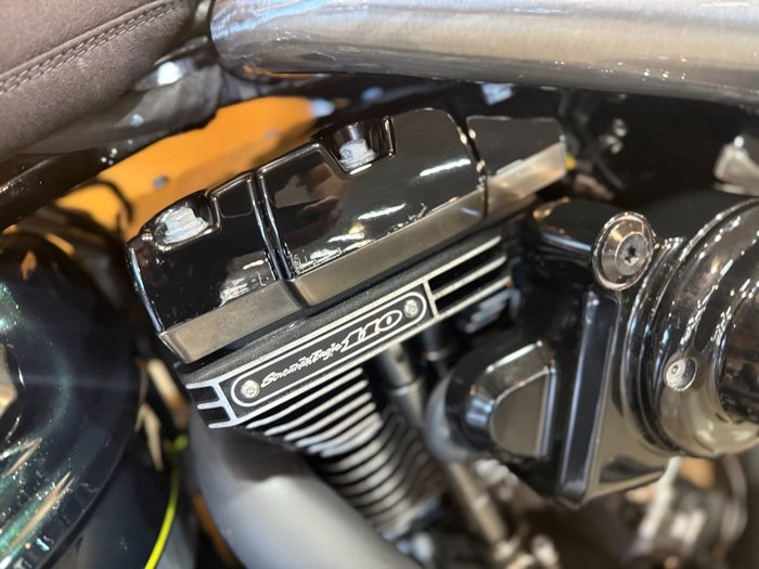 2016 HARLEY-DAVIDSON FXSE CVO PRO STREET BREAKOUT