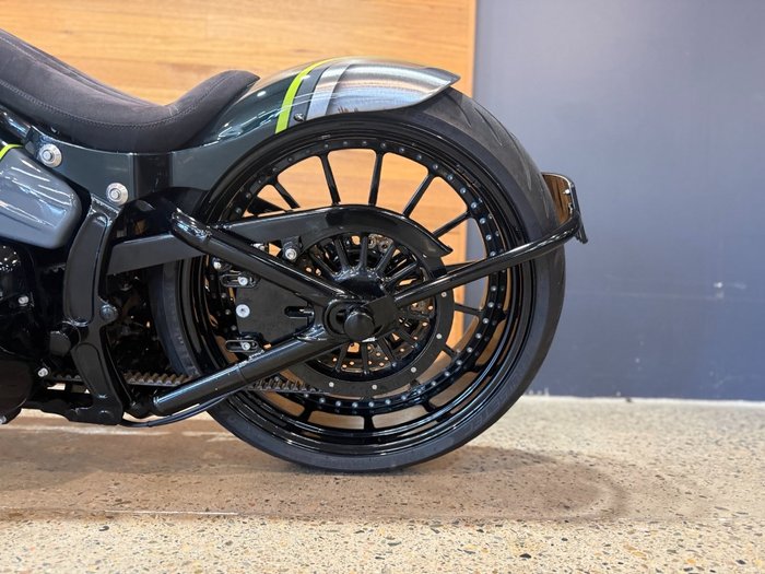 2016 HARLEY-DAVIDSON FXSE CVO PRO STREET BREAKOUT