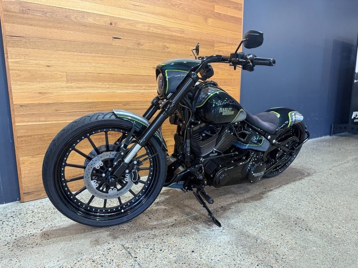 2016 HARLEY-DAVIDSON FXSE CVO PRO STREET BREAKOUT