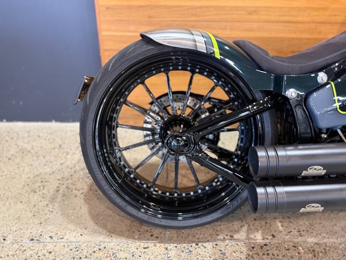 2016 HARLEY-DAVIDSON FXSE CVO PRO STREET BREAKOUT