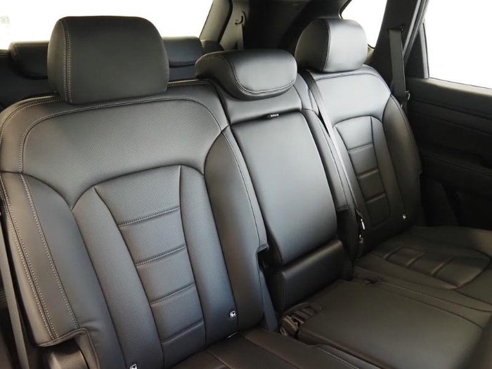 2025 KGM Rexton ELX