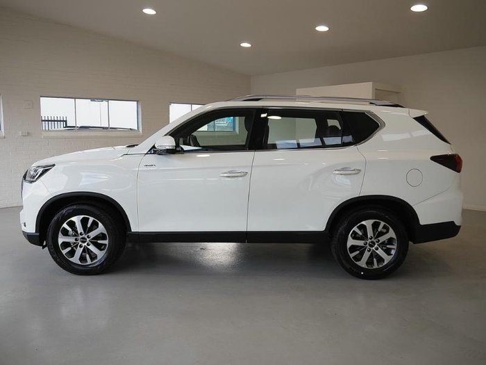 2025 KGM Rexton ELX