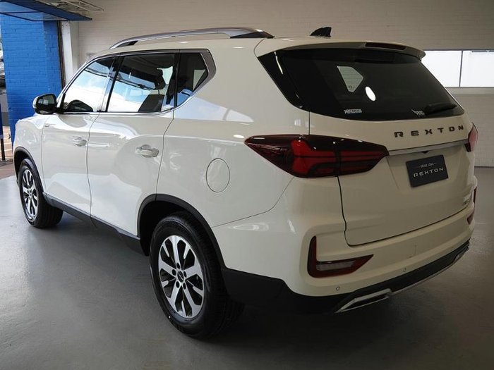 2025 KGM Rexton ELX
