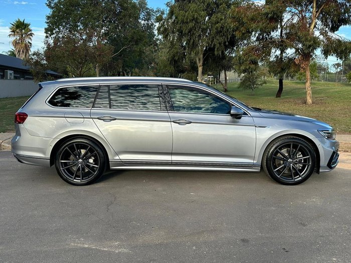 2022 Volkswagen Passat 206TSI R-Line